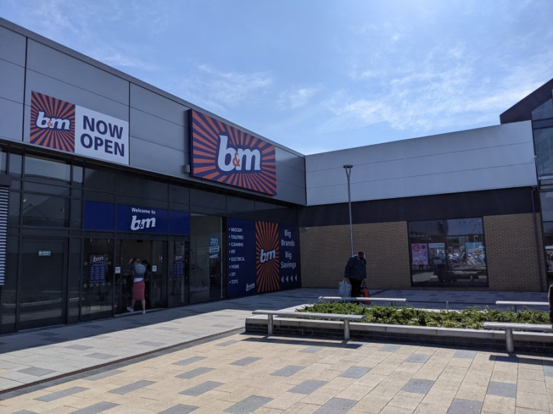 B & M Stores open large store in Portadown
