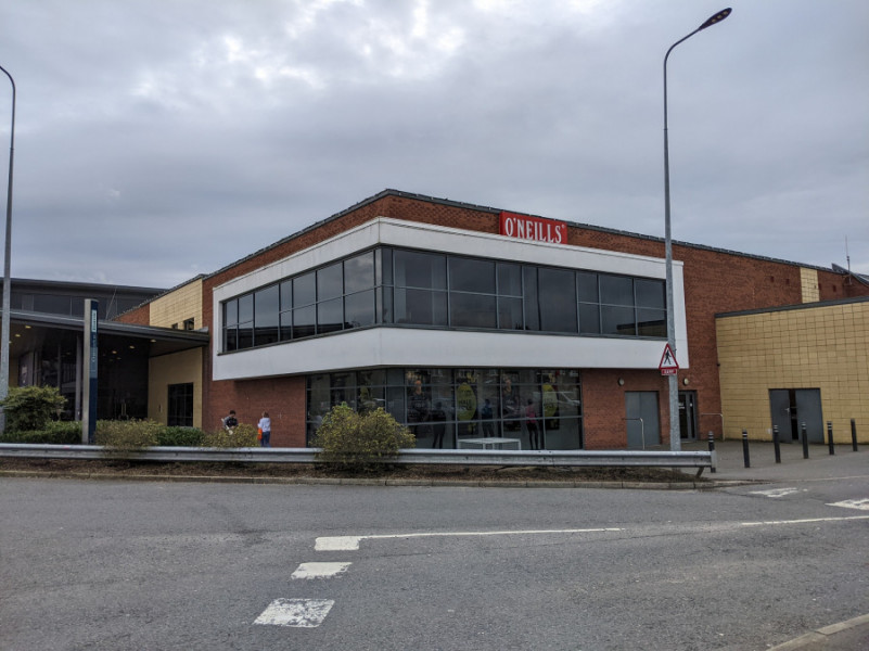 oneills renew lease in Kennedy centre Belfast